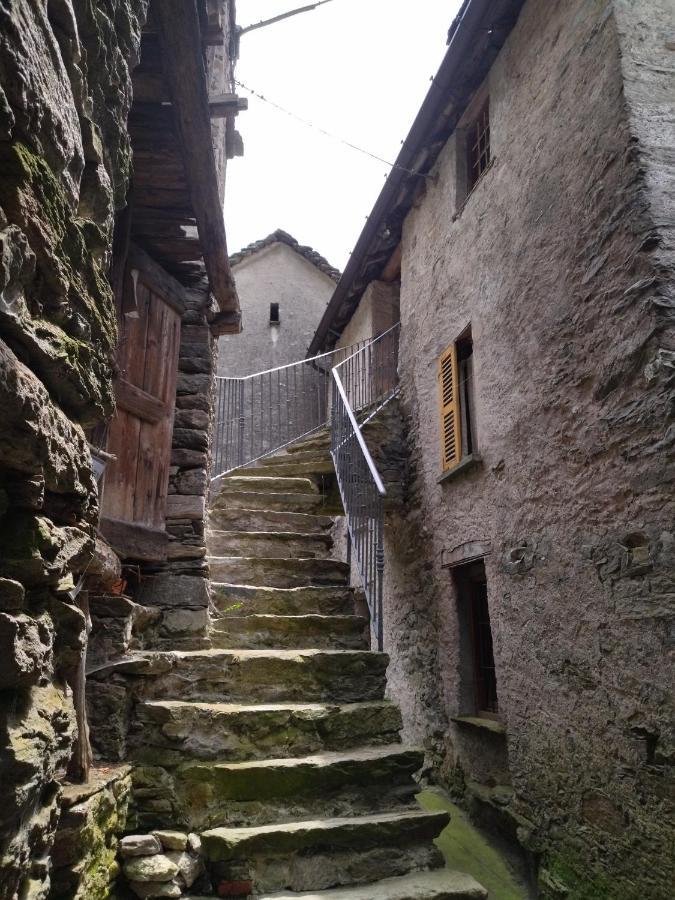 Mollia Il Fiume Di Fianco. Appartamento Alta Valsesia מראה חיצוני תמונה